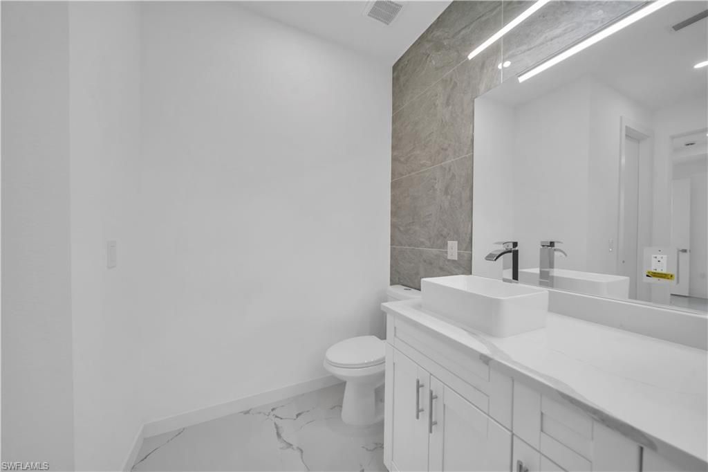 1303 NE 6th Ave, Cape Coral, FL 33909 Photo