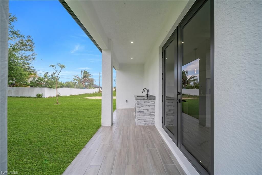 1303 NE 6th Ave, Cape Coral, FL 33909 Photo