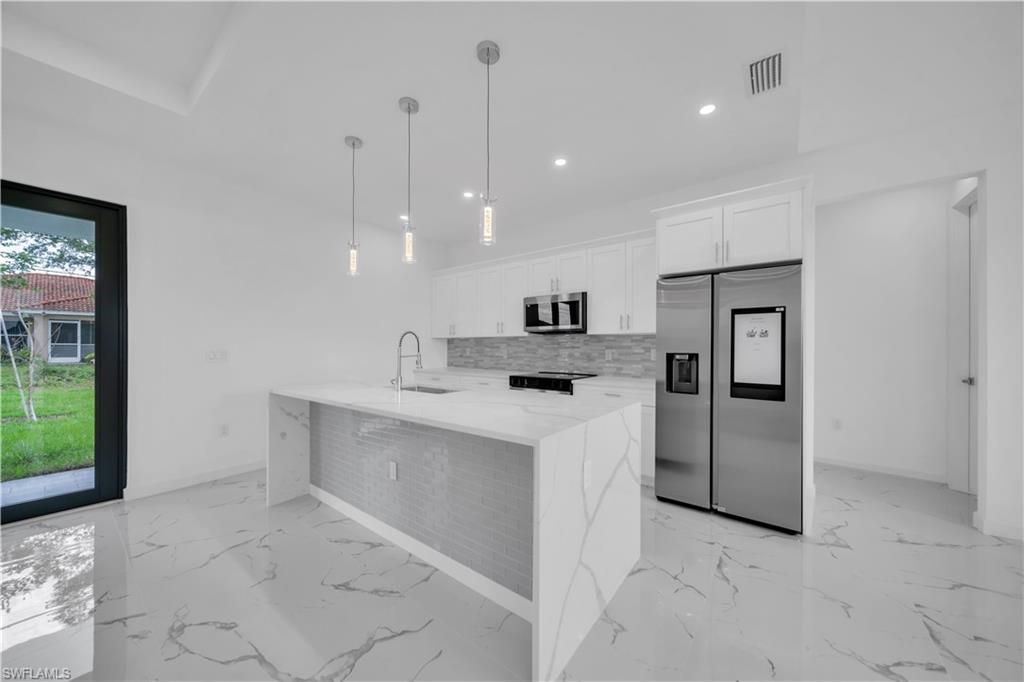 1303 NE 6th Ave, Cape Coral, FL 33909 Photo