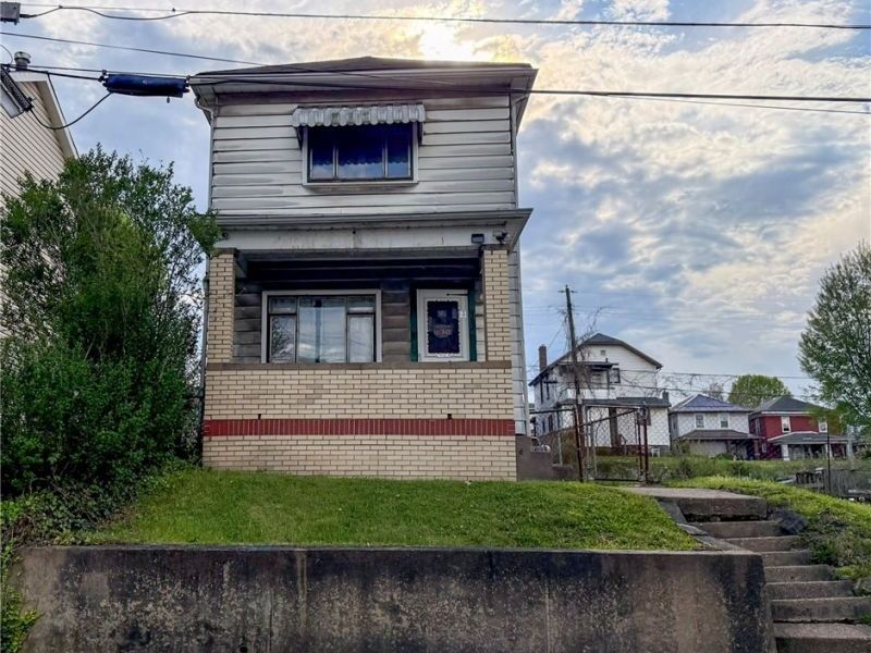 329 Summit Avenue, Steubenville, OH 43952 Photo 1