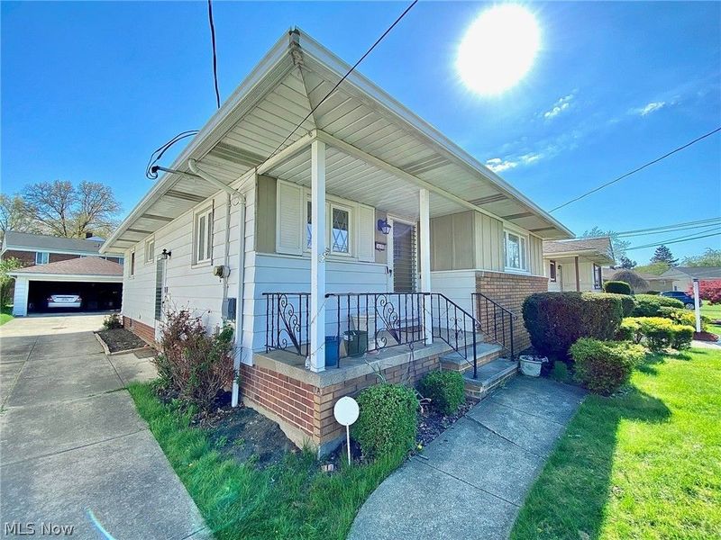 24350 Stephen Avenue, Euclid, OH 44123 Photo 3