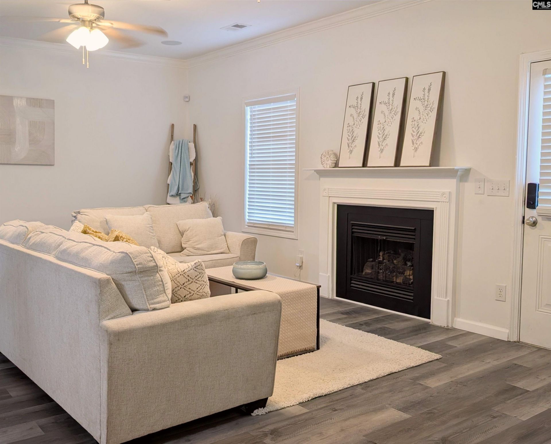 633 Chaterelle Way Photo 15
