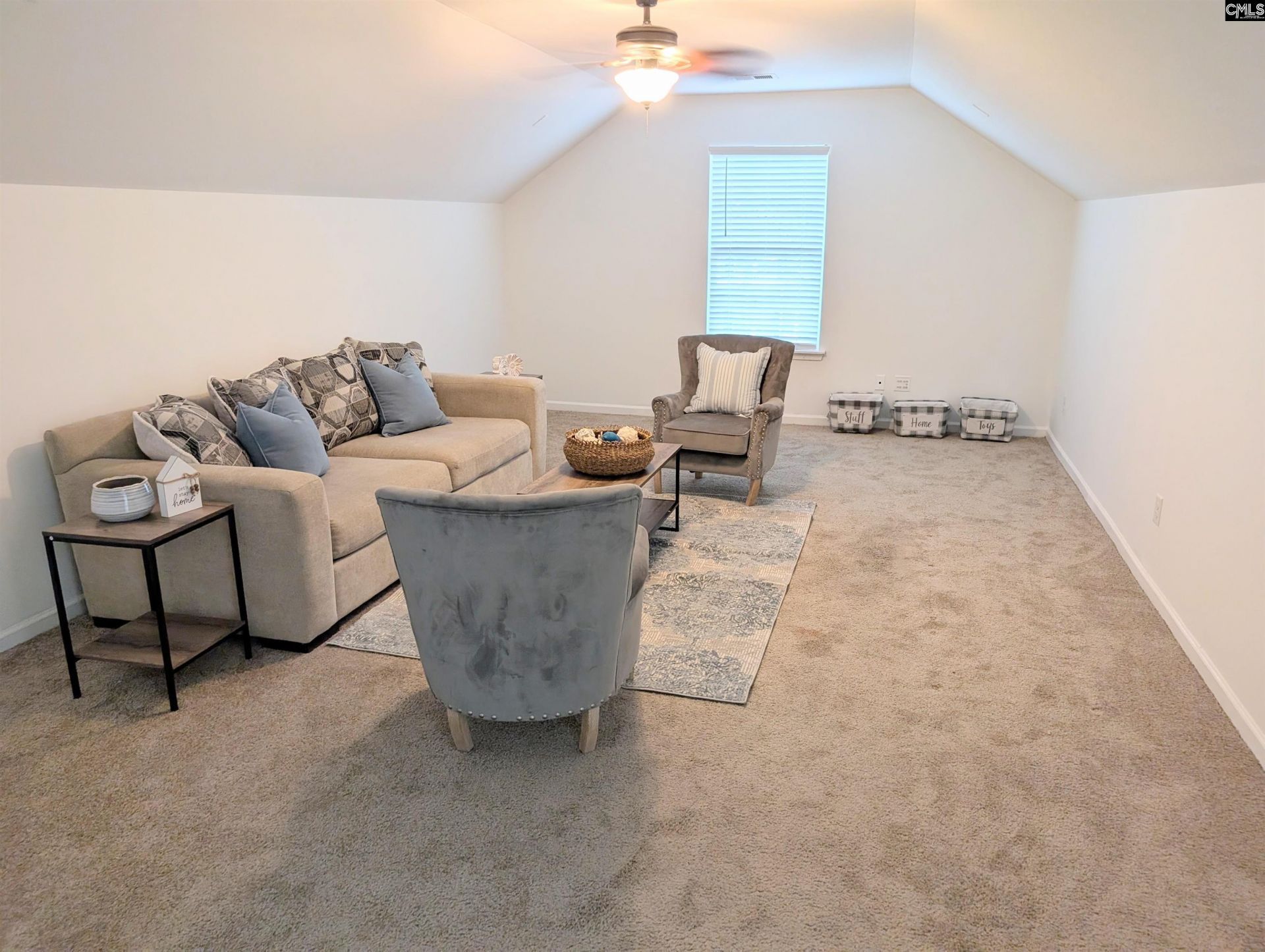 633 Chaterelle Way Photo 31