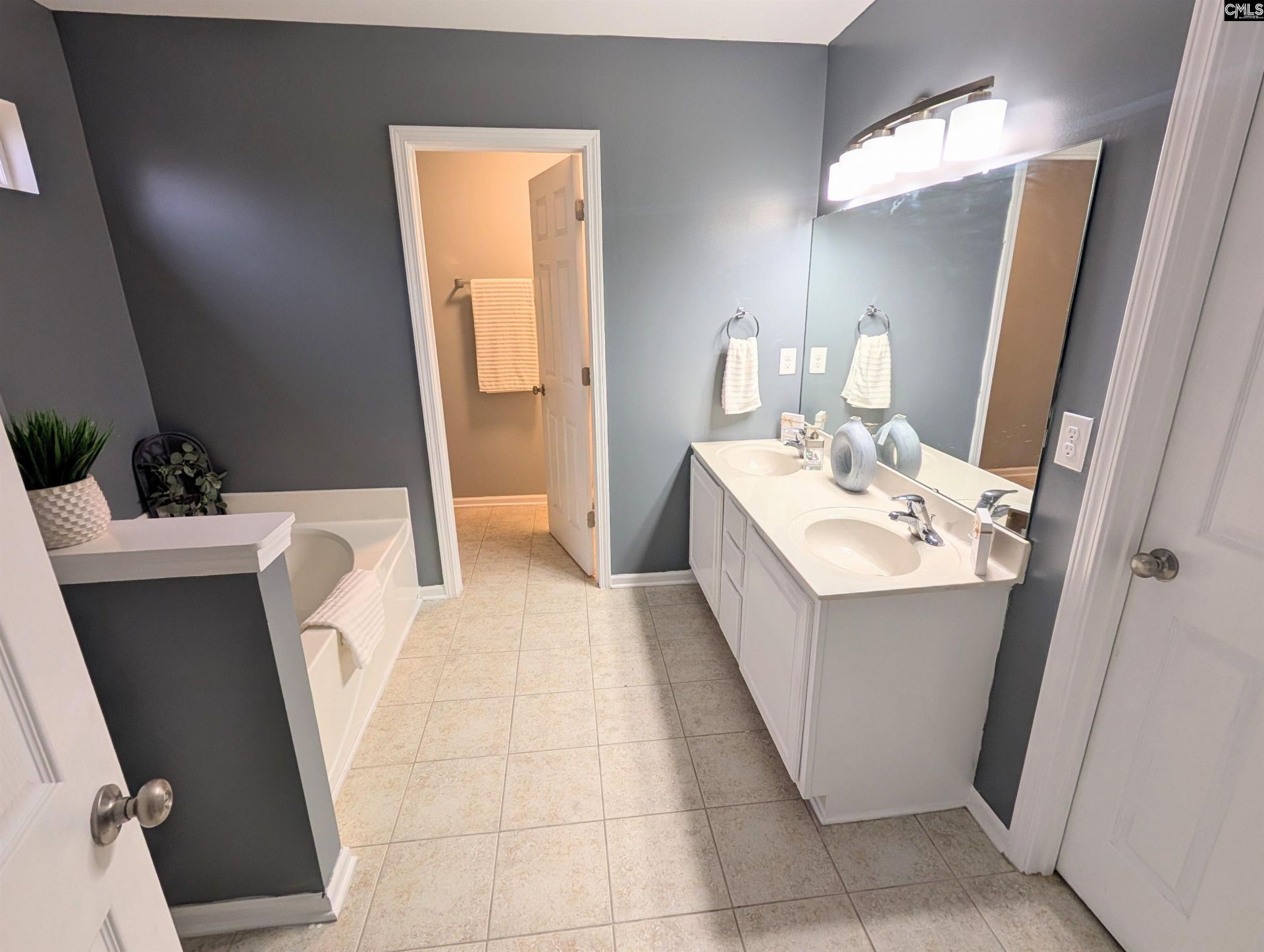 633 Chaterelle Way  Photo 31