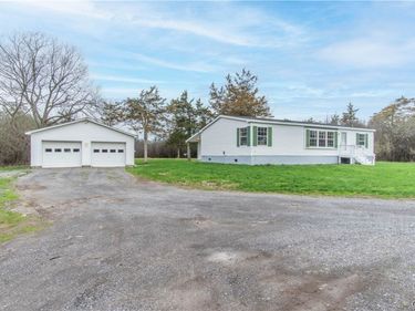 6036 County Route 152 , Henderson, NY 13650