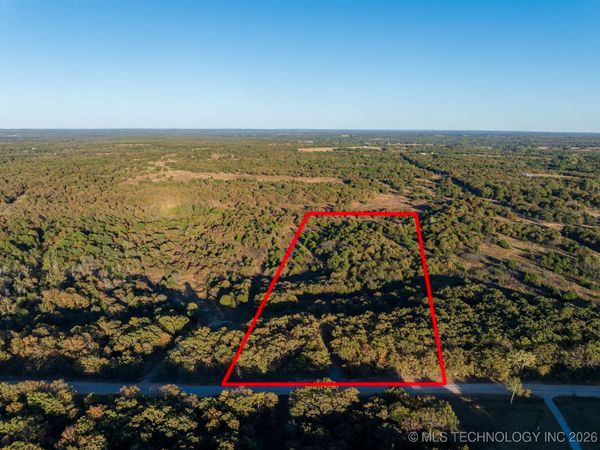 2 S 401 West Avenue , Bristow, OK 74010