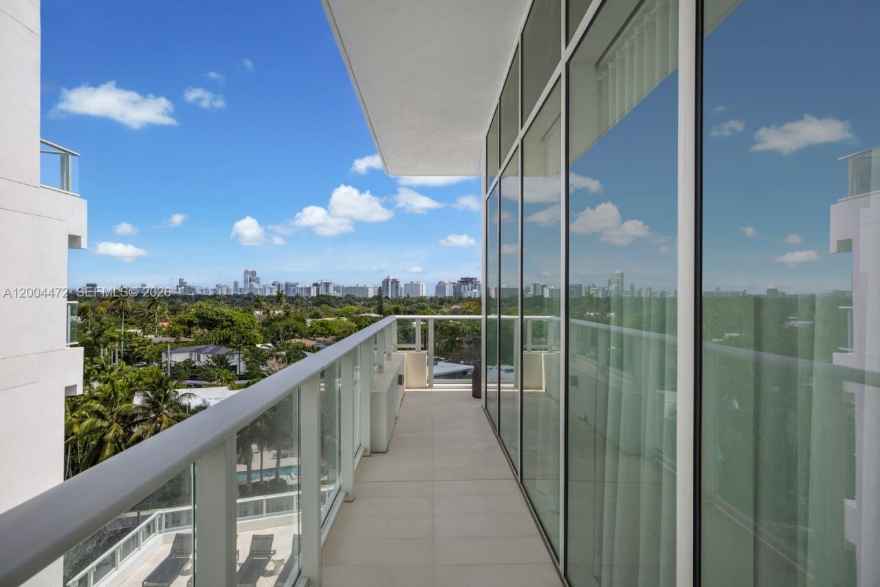 4701 N Meridian Ave , Unit 627, Miami Beach, FL 33140 Photo