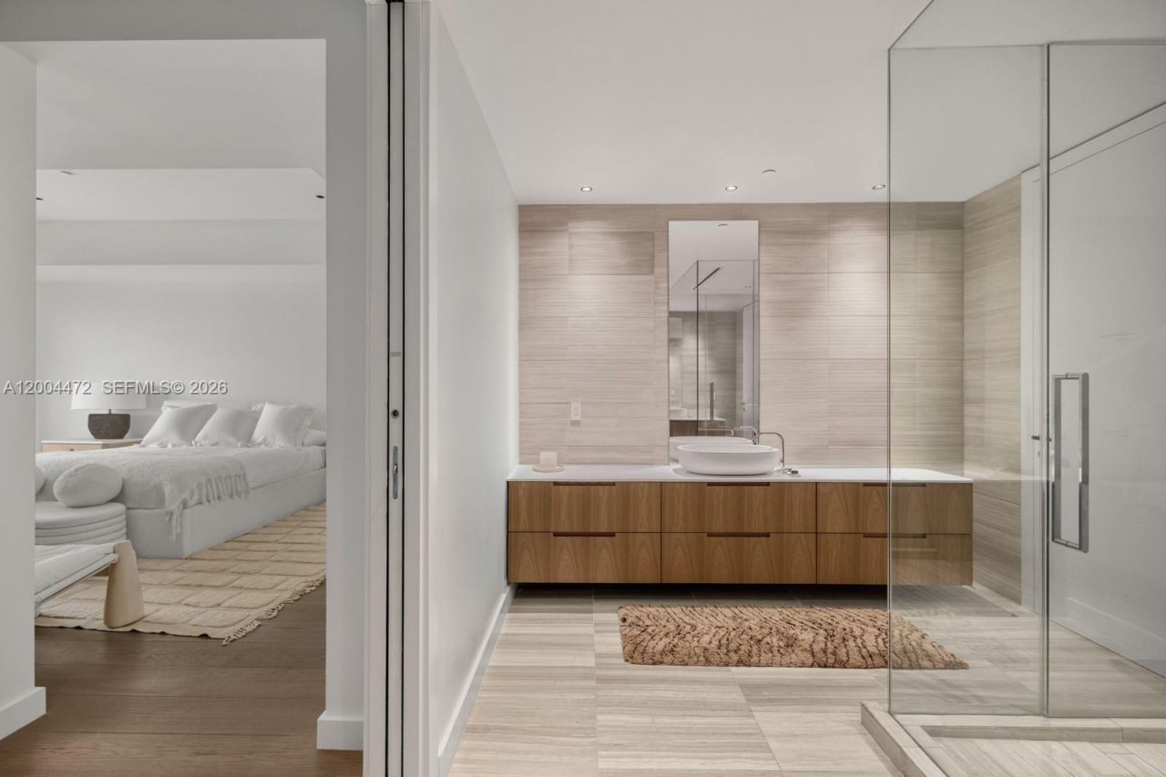 4701 N Meridian Ave , Unit 627, Miami Beach, FL 33140 Photo