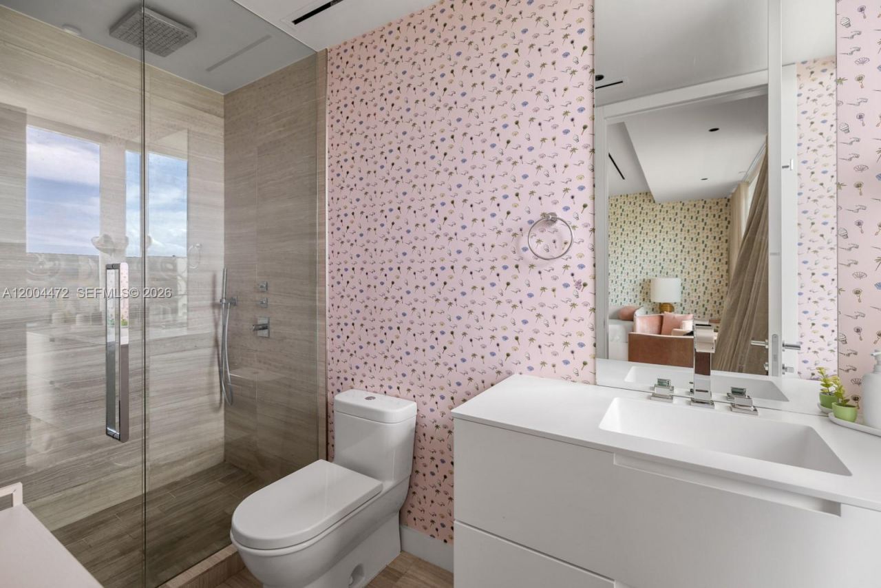 4701 N Meridian Ave , Unit 627, Miami Beach, FL 33140 Photo