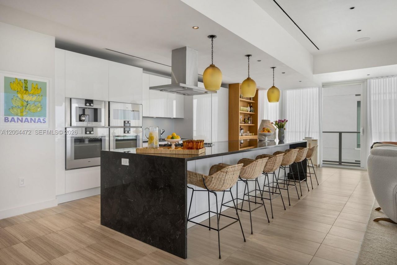4701 N Meridian Ave , Unit 627, Miami Beach, FL 33140 Photo