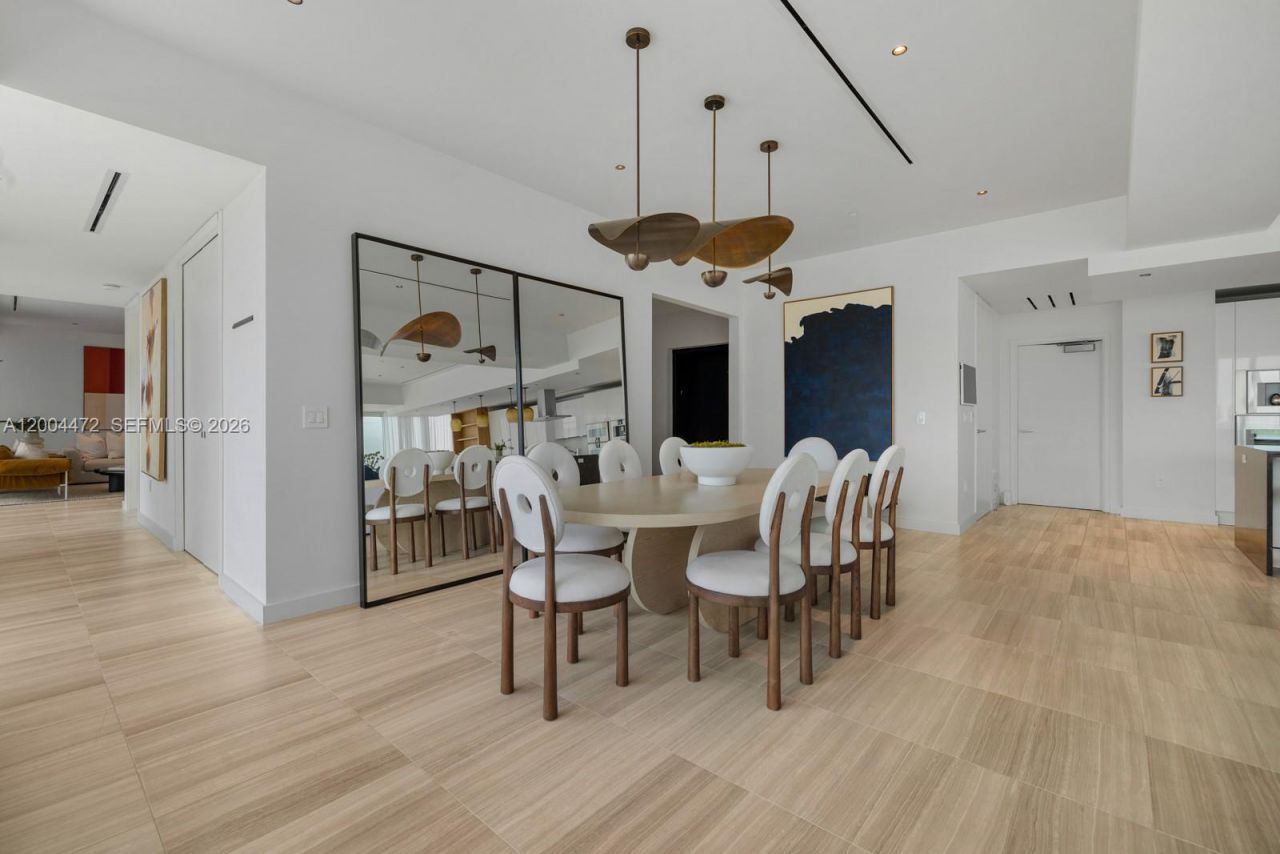 4701 N Meridian Ave, Unit 627, Miami Beach, FL 33140 Photo