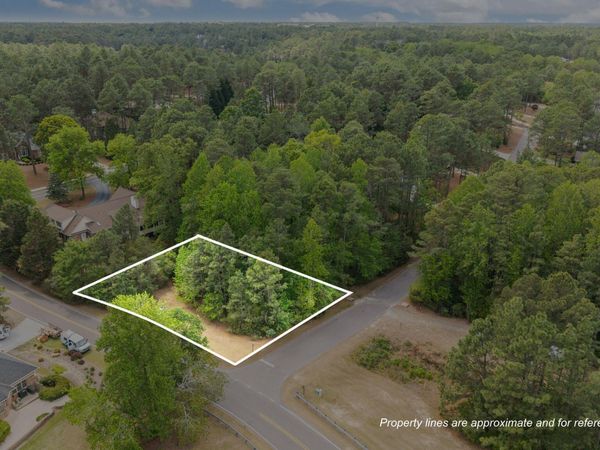 24 Aronimink Lane , Pinehurst, NC 28374