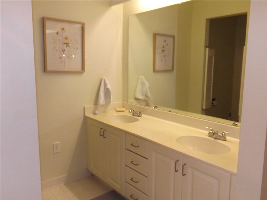 5060 Harmony Circle, Unit 105, Vero Beach, FL 32967 Photo