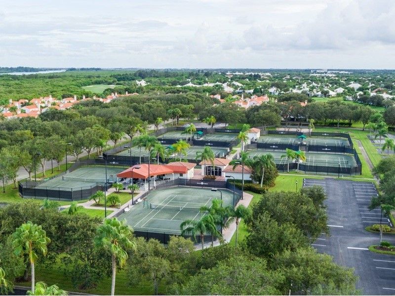 5060 Harmony Circle, Unit 105, Vero Beach, FL 32967 Photo