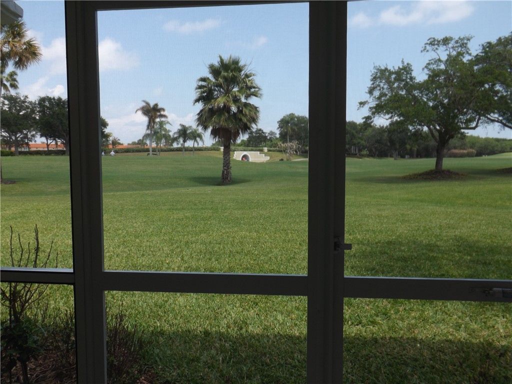 5060 Harmony Circle, Unit 105, Vero Beach, FL 32967 Photo