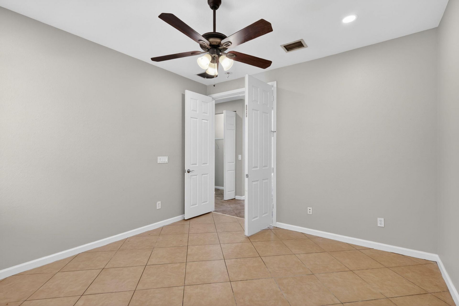 1464 NW Leonardo Circle, Port Saint Lucie, FL 34986 Photo