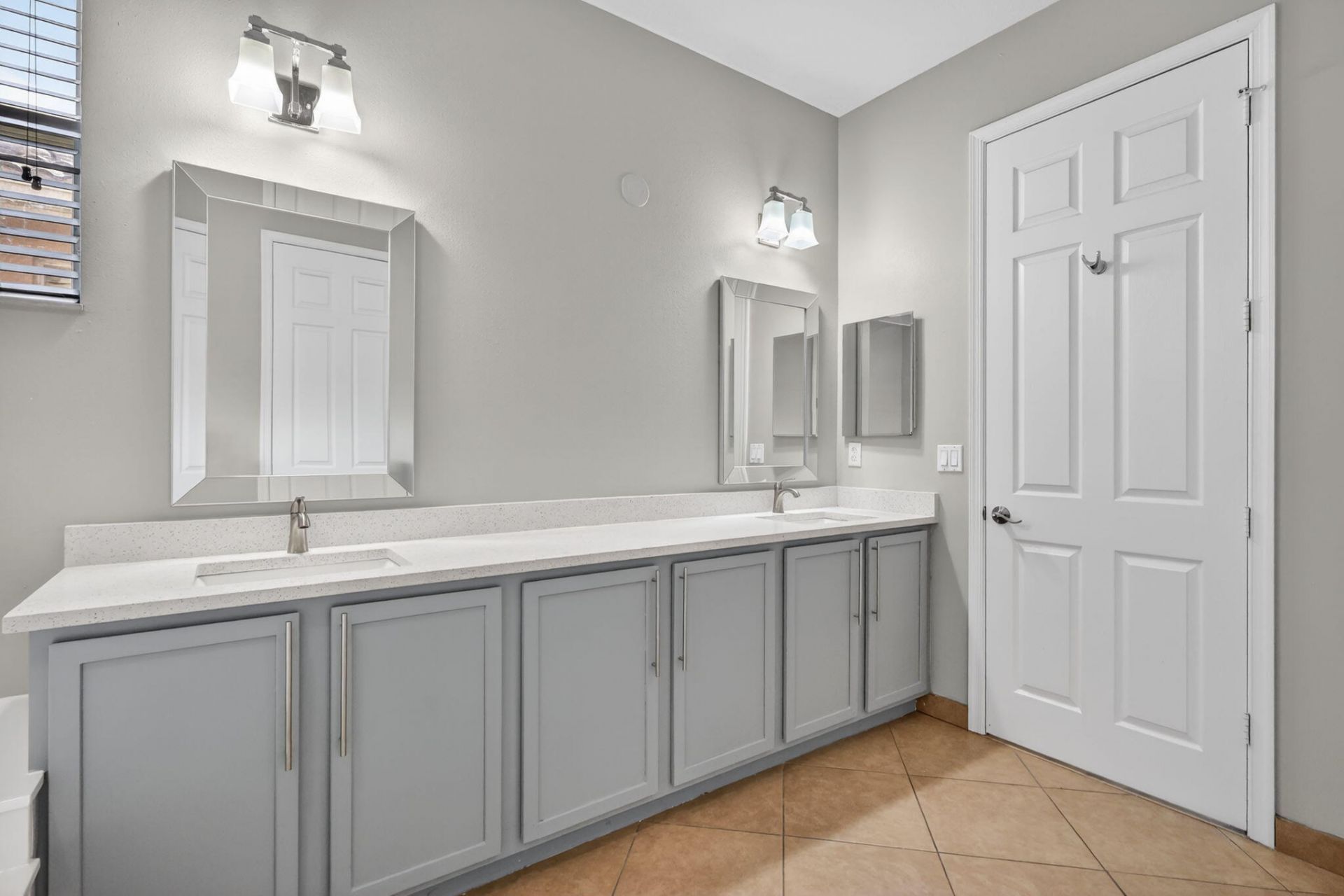 1464 NW Leonardo Circle, Port Saint Lucie, FL 34986 Photo