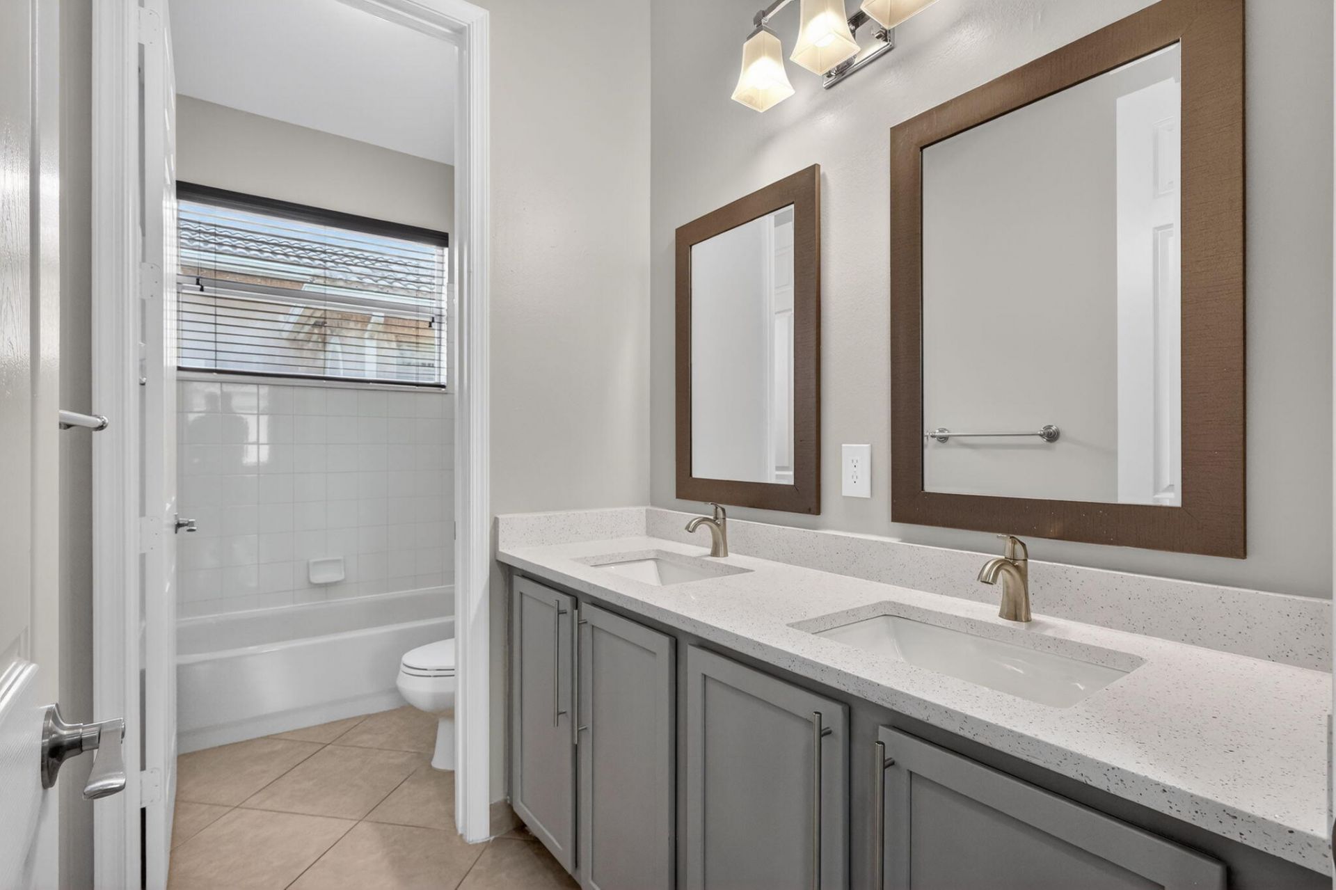 1464 NW Leonardo Circle, Port Saint Lucie, FL 34986 Photo