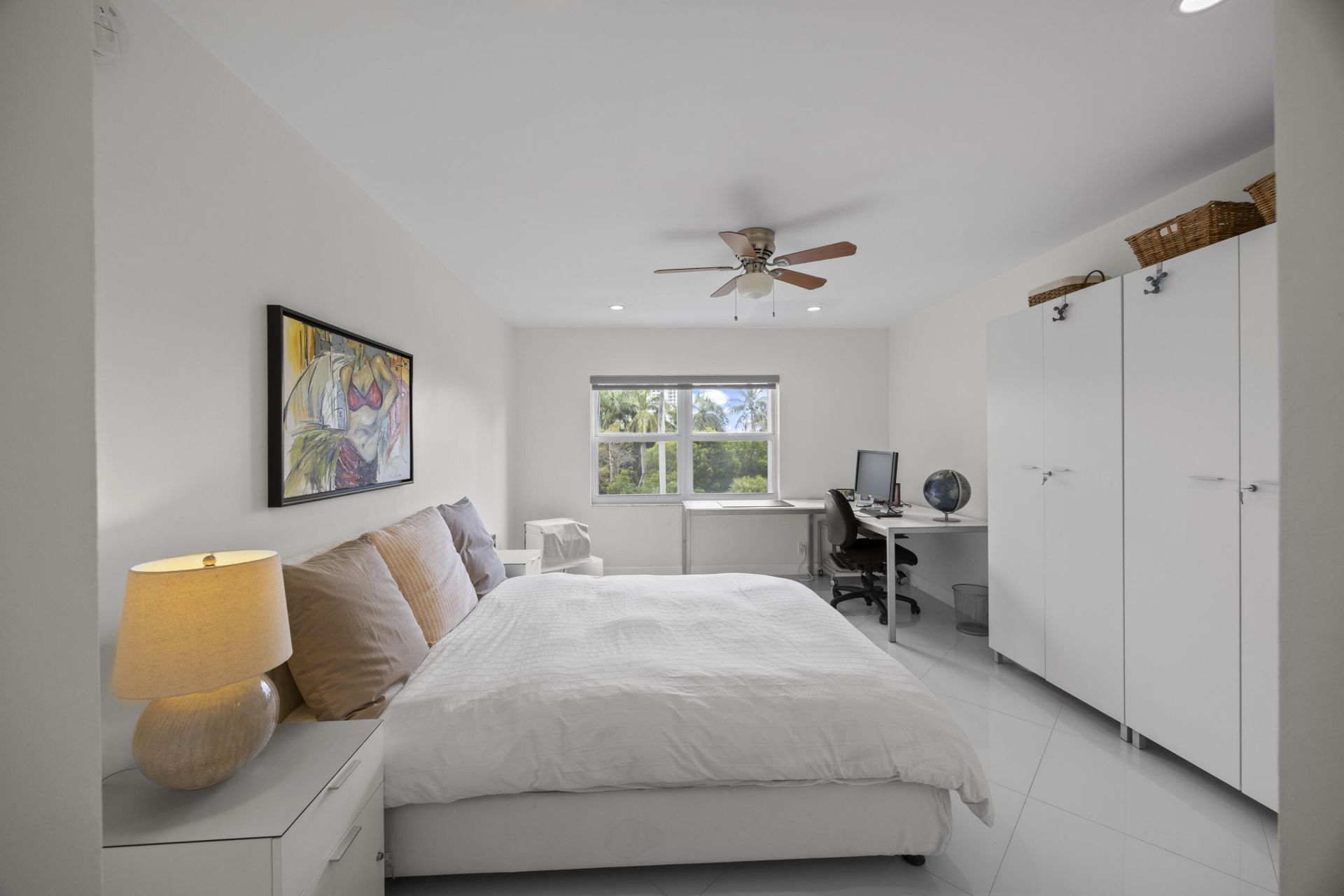 300 Diplomat Parkway, Unit 317, Hallandale Beach, FL 33009 Photo