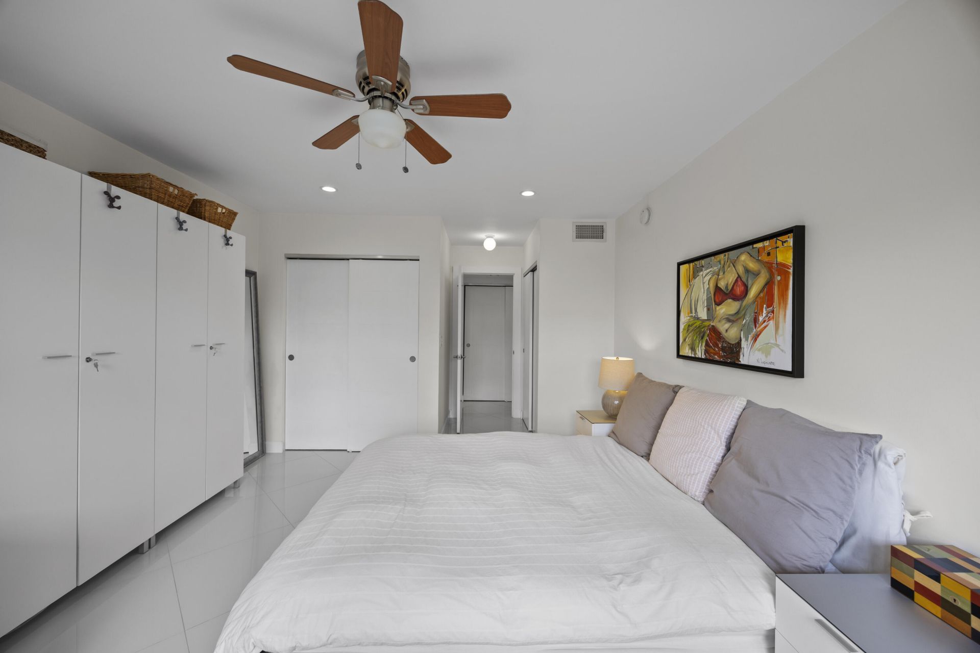 300 Diplomat Parkway, Unit 317, Hallandale Beach, FL 33009 Photo