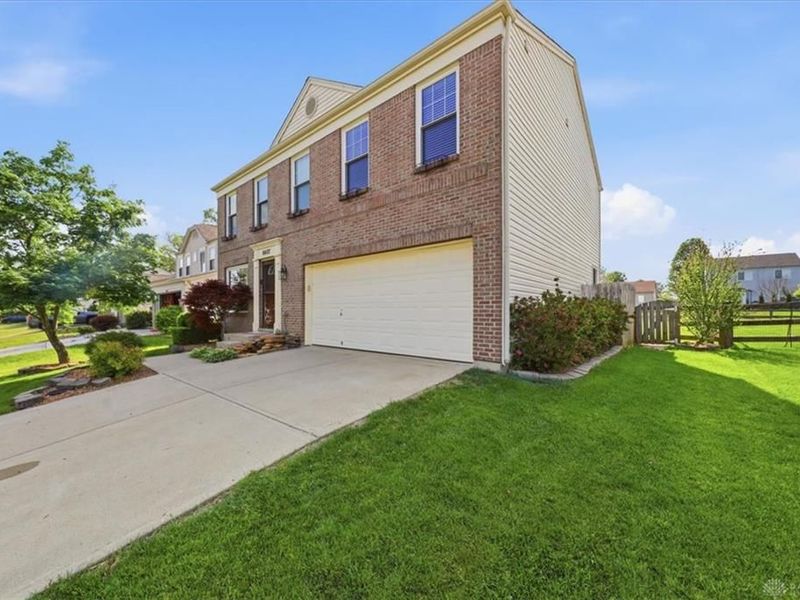 6607 N Andover Way, Hamilton Township, OH 45152 Photo 2