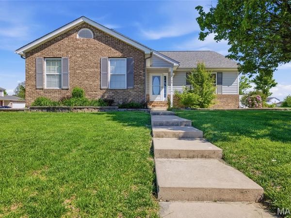 4705 Vandebrook Drive , Waterloo, IL 62298