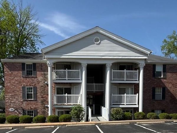 1942 Marine Terrace Drive , Unit G, St Louis, MO 63146