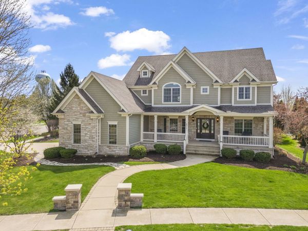 671 SHEFFIELD Circle , Sugar Grove, IL 60554