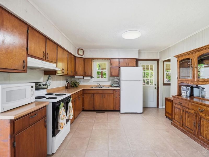 5834 Lake Road, Salem Twp, OH 45152 Photo 8