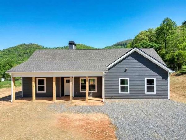 774 Bugscuffle Road, Hiawassee, GA 30548