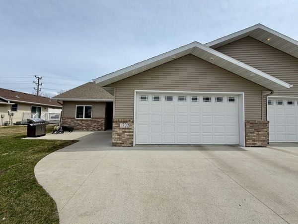 1722 12th Street N, Wahpeton, ND 58075