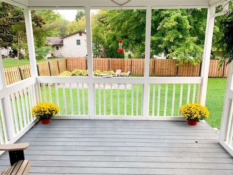229 Old Oak Drive, Cortland, OH 44410 Photo 11