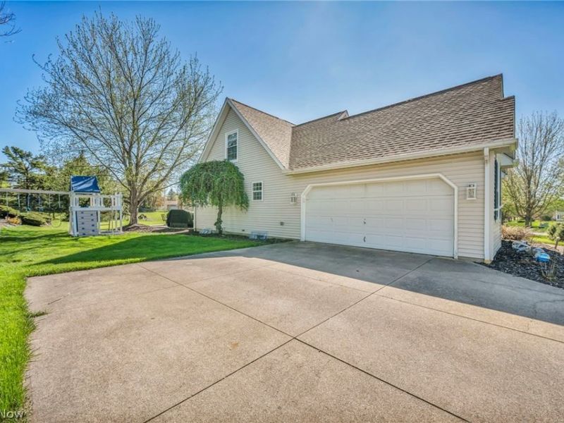 188 W Sturbridge Drive, Medina, OH 44256 Photo 7