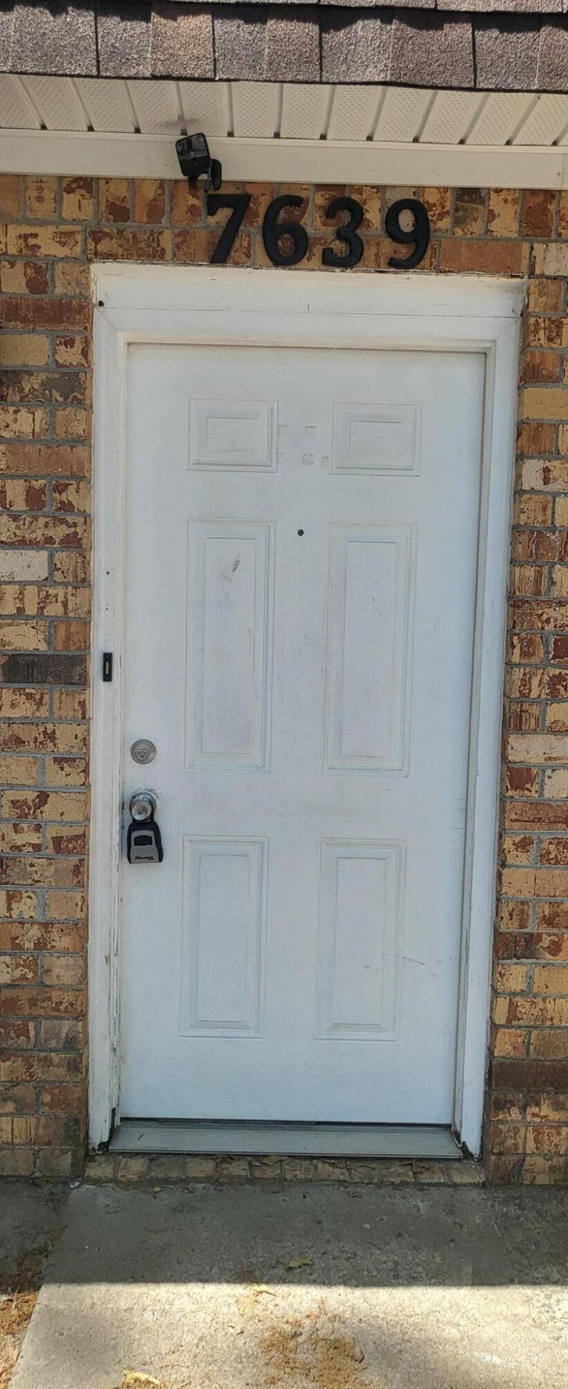 7637 Hunters Ridge Lane Photo 3