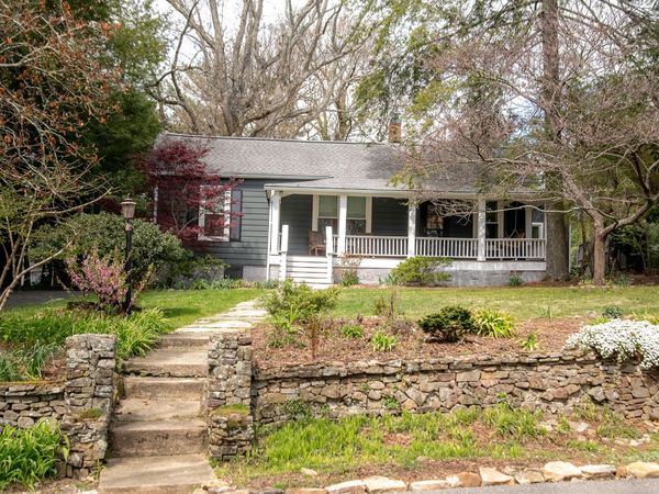 302 Laurel Lane, Lookout Mountain, TN 37350