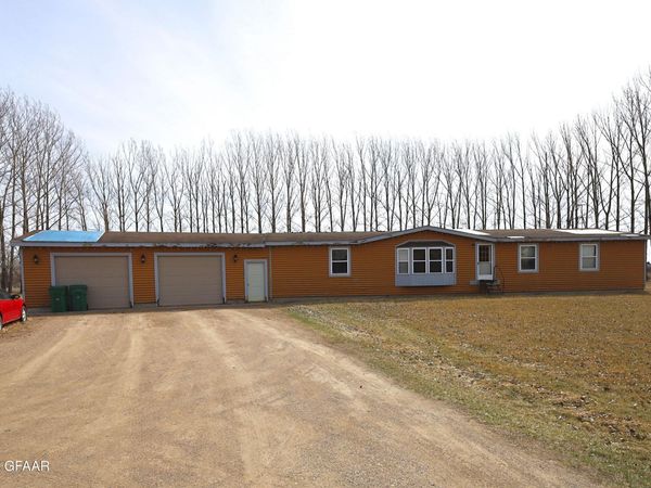 205 ARNOLD Avenue , Portland, ND 58274