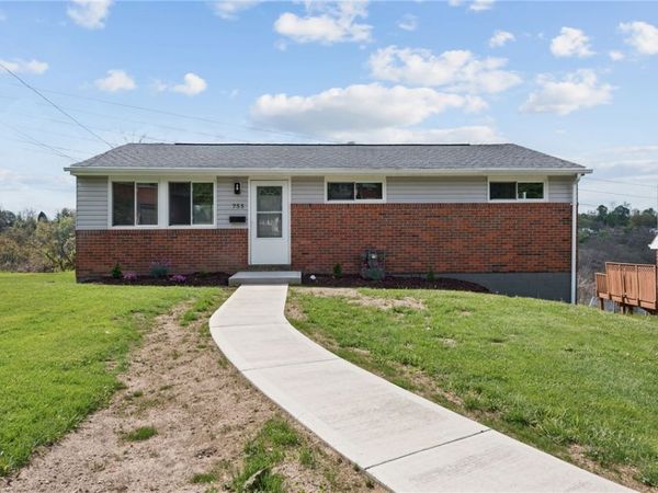 755 Cottonwood Dr , Monroeville, PA 15146