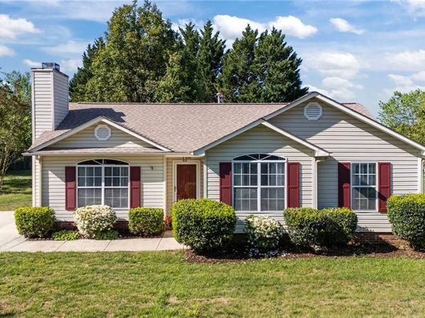 3922 Landover Drive, High Point, NC 27265