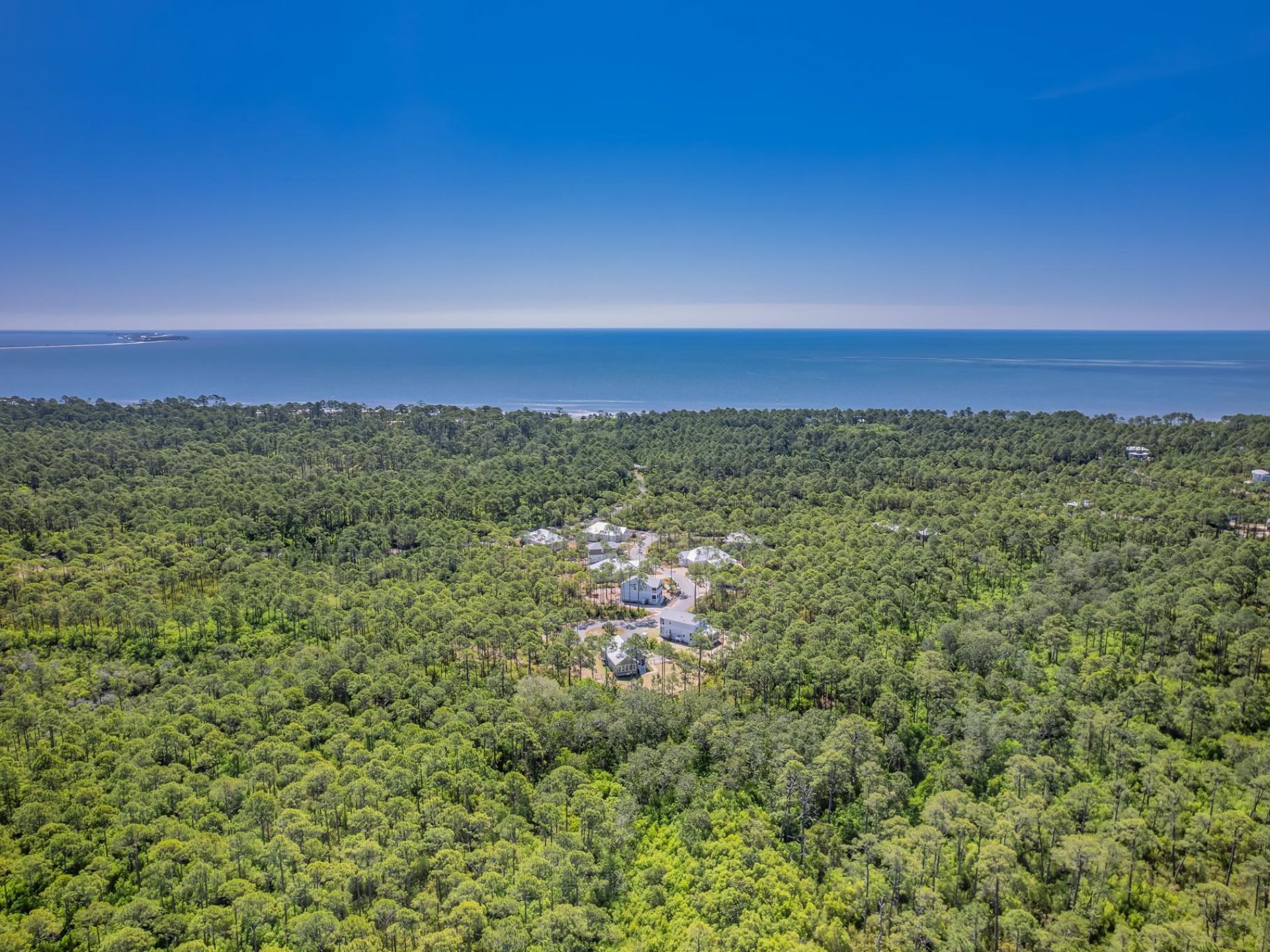 122 Treehouse Circle, Saint Teresa, FL 32358 Photo