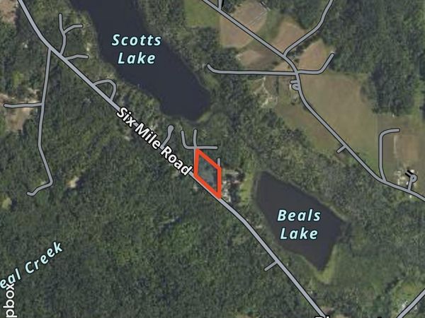 2150 Six Mile Lake Road, East Jordan, MI 49727