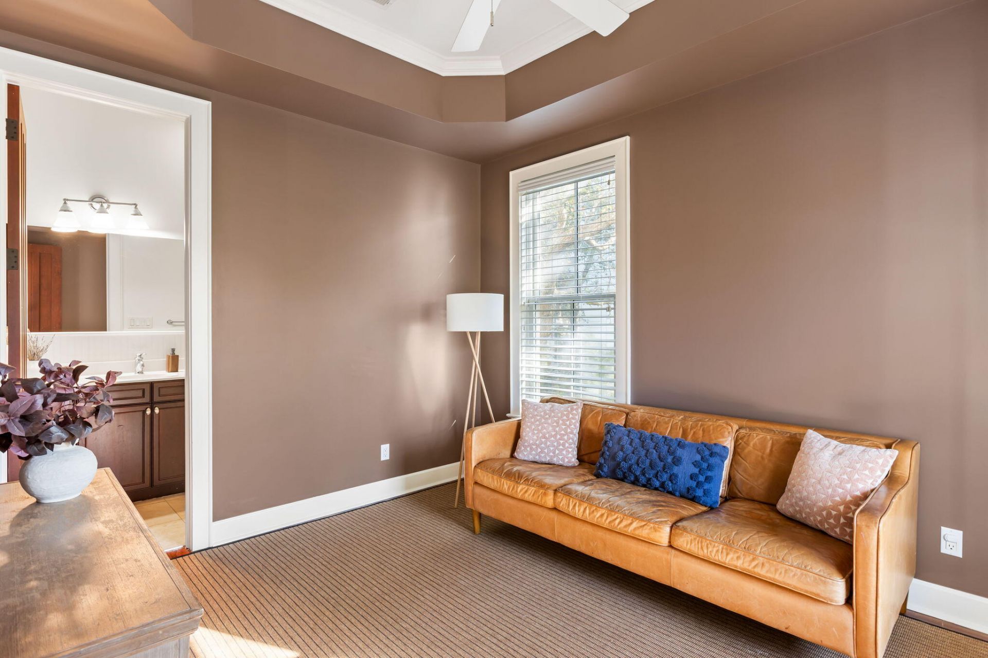 7 William Street Photo 20