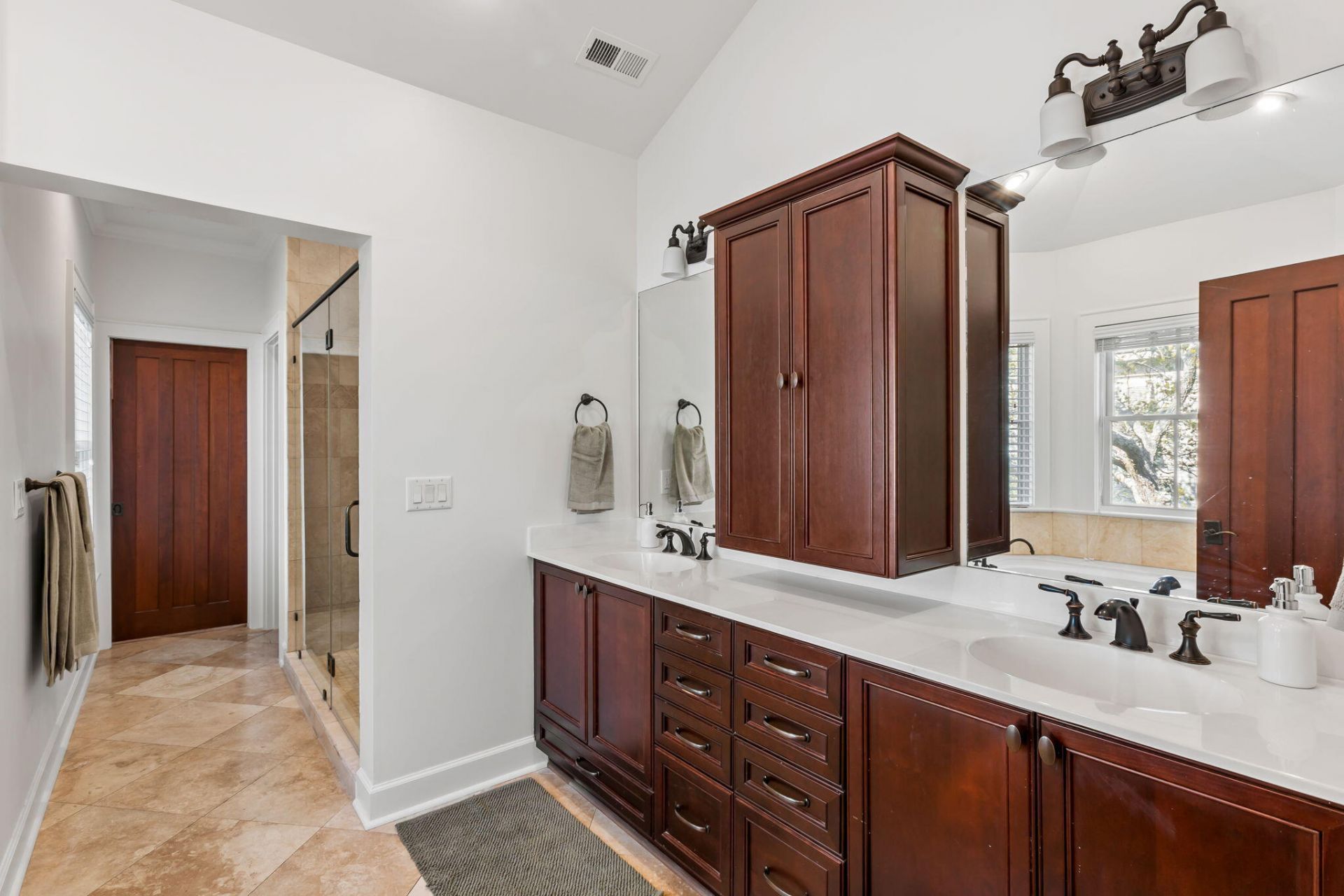 7 William Street Photo 24