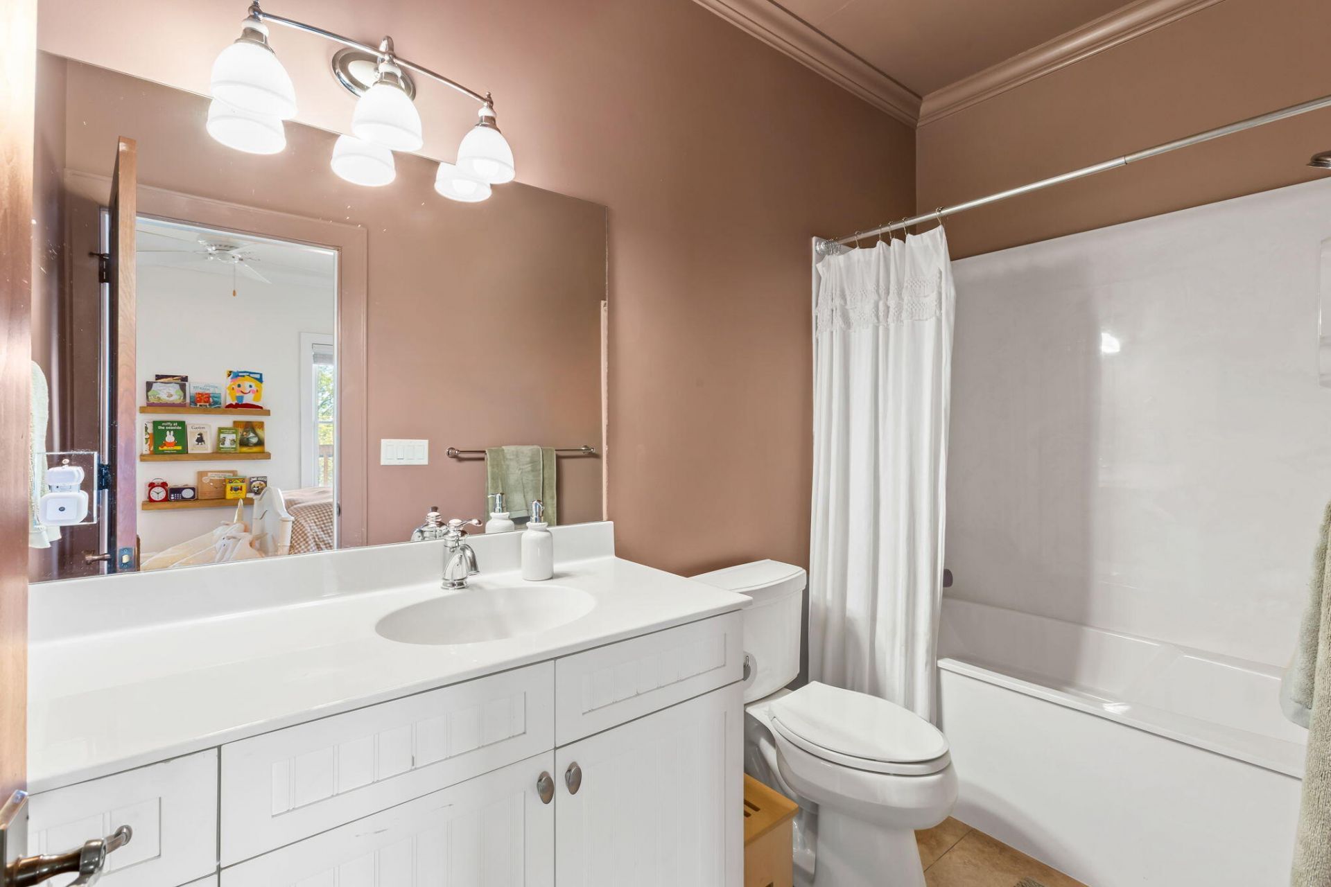 7 William Street Photo 31