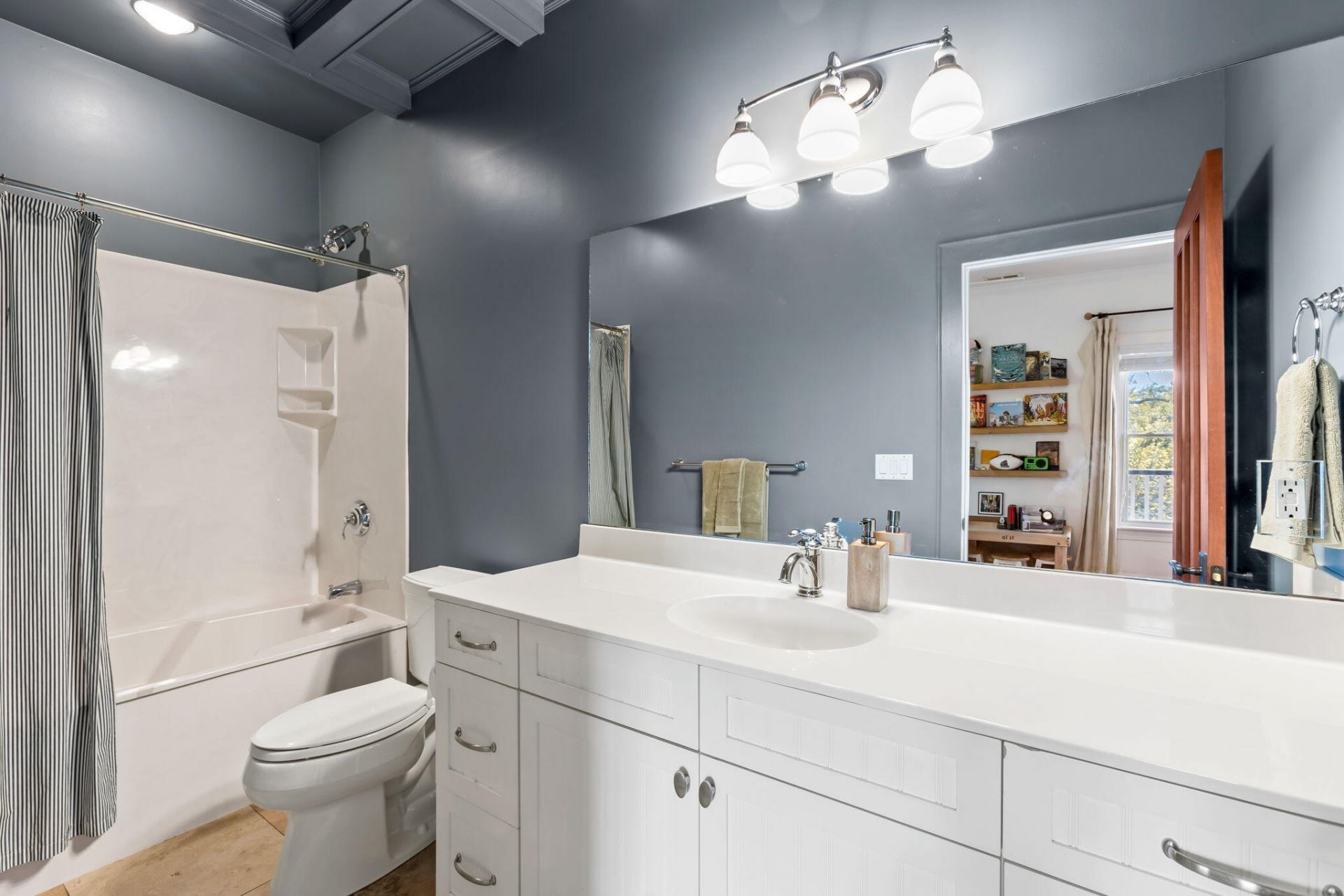 7 William Street Photo 32