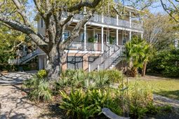 7 William Street photo 4