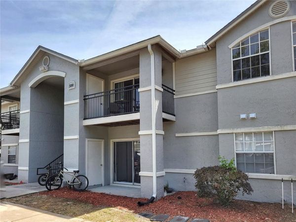3705 SW 27TH STREET, Unit 527, GAINESVILLE, FL 32608