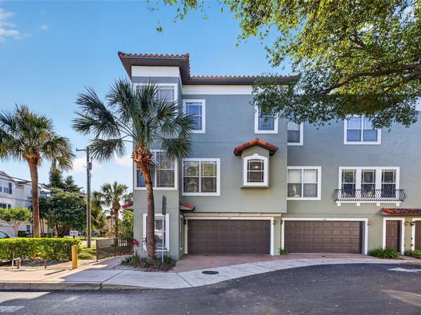 204 ROCK GARDEN PLACE, Unit 1, TAMPA, FL 33609