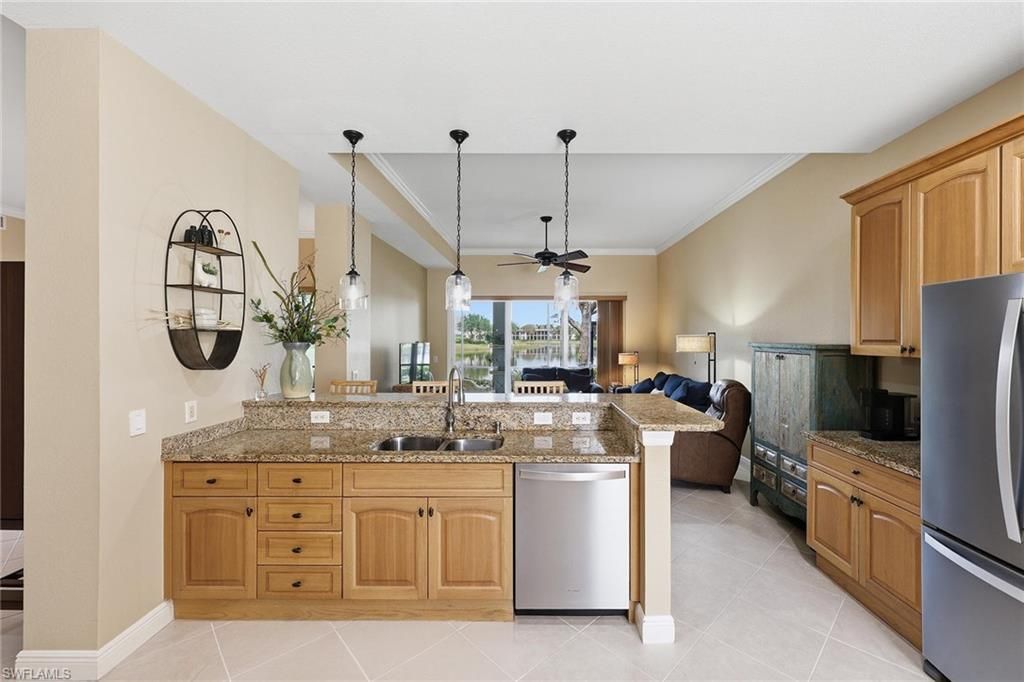 9243 Tesoro Ln, Unit 2, Naples, FL 34114 Photo