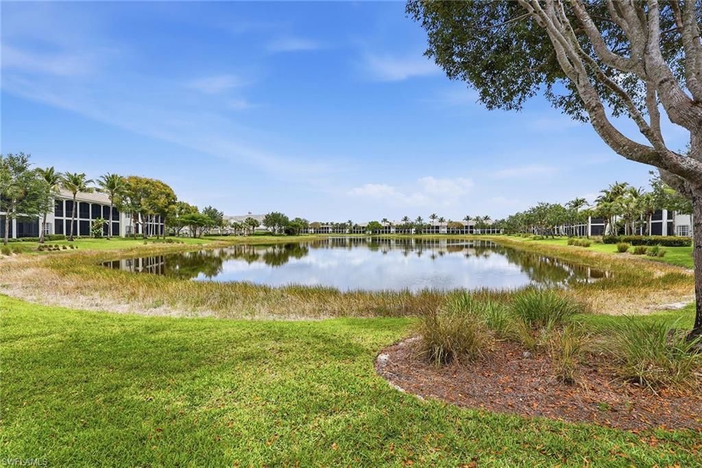 9243 Tesoro Ln, Unit 2, Naples, FL 34114 Photo