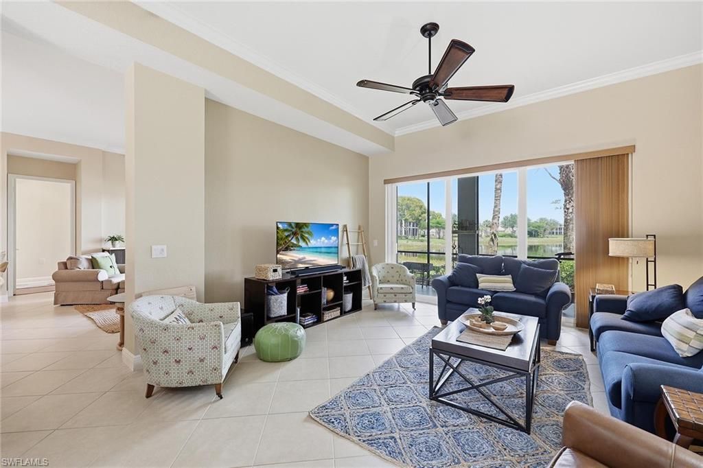 9243 Tesoro Ln, Unit 2, Naples, FL 34114 Photo